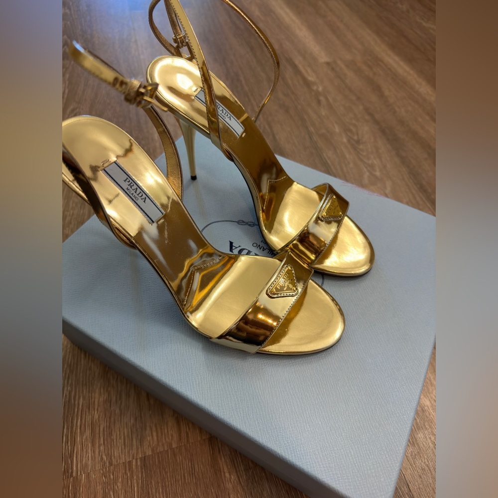 Metallic Gold Prada Calzature Donna Heels